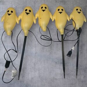 1 Set - VTG Halloween String 5 Light Up Ghosts  - Read‎